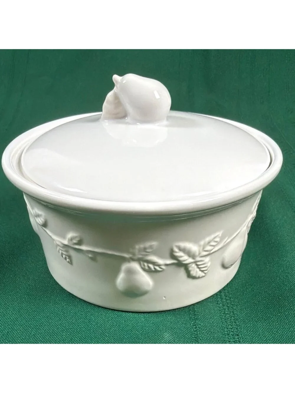Vintage Lillian Vernon White Ceramic Ramekin Lid Pot Cottagecore Trinket Dish
